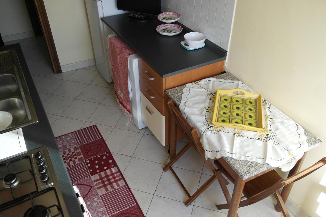 Appartement La Casa Del Sole à Caprarola Extérieur photo